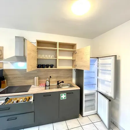 4 Apartment