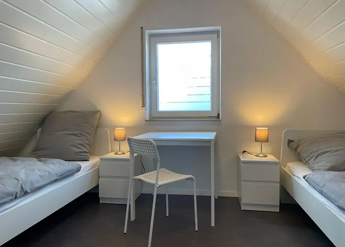 4 Apartment *