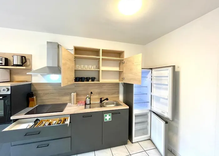 4 Apartment